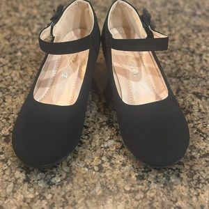 NEW Black wedge shoe- Girl Size 3